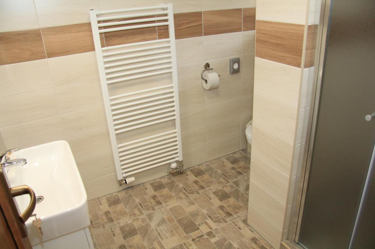 Apartmany Hujer 2 บอยนิตแซ ภายนอก รูปภาพ