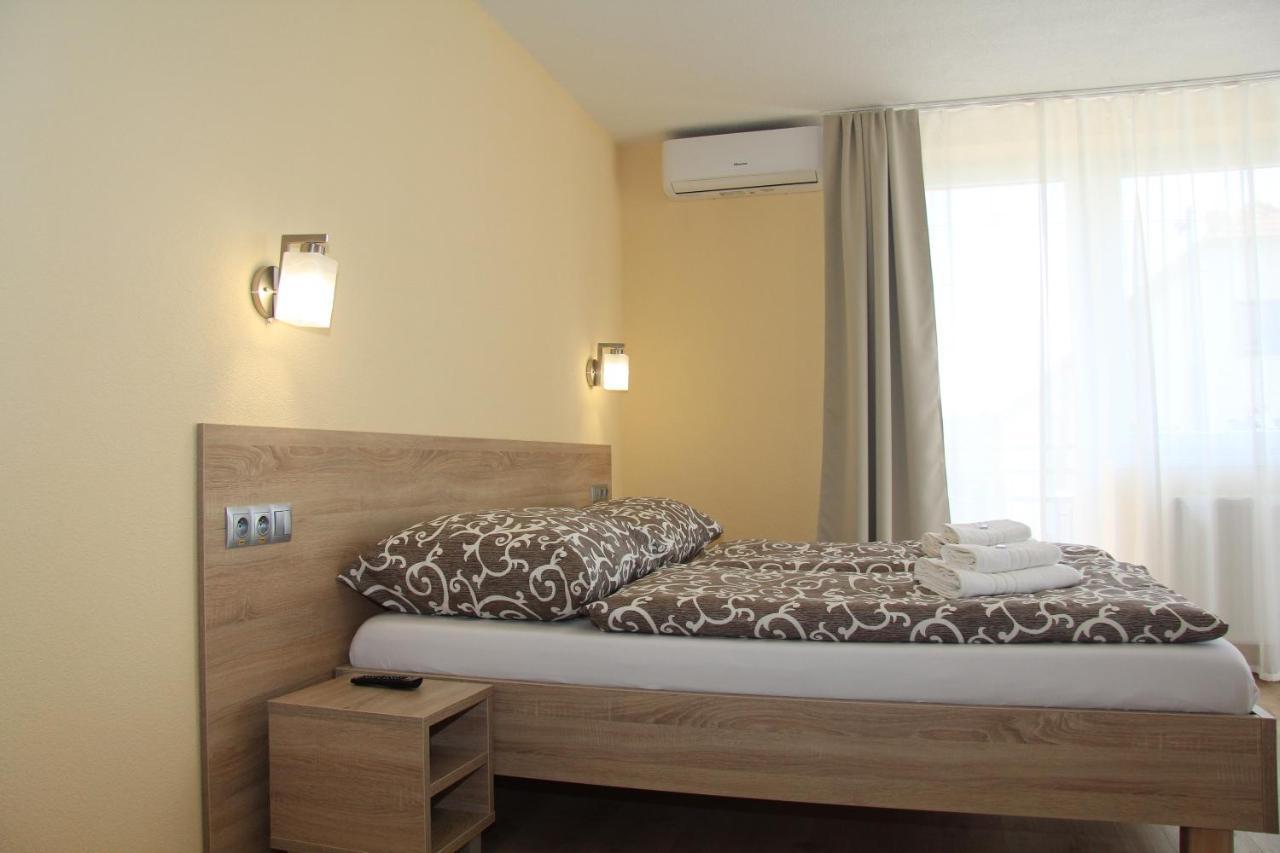 Apartmany Hujer 2 บอยนิตแซ ภายนอก รูปภาพ